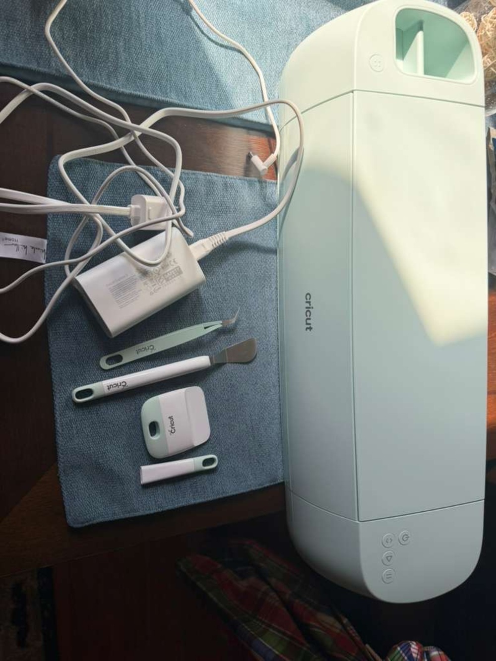 Cricut Mint Compact Cutting Machine with Matching Tools